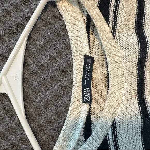 Zara Black and White Striped Long Sleeve Top - Picture 4 of 6